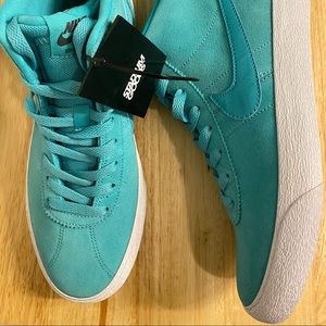 NEW Women’s Nike SB Bruin Hi Jade Mint Green